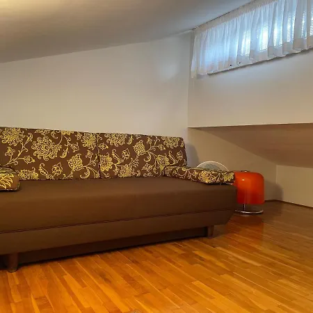 Karla Apartment Premantura